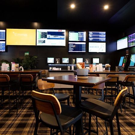 Sundowner Hotel Motel Caboolture Exterior foto