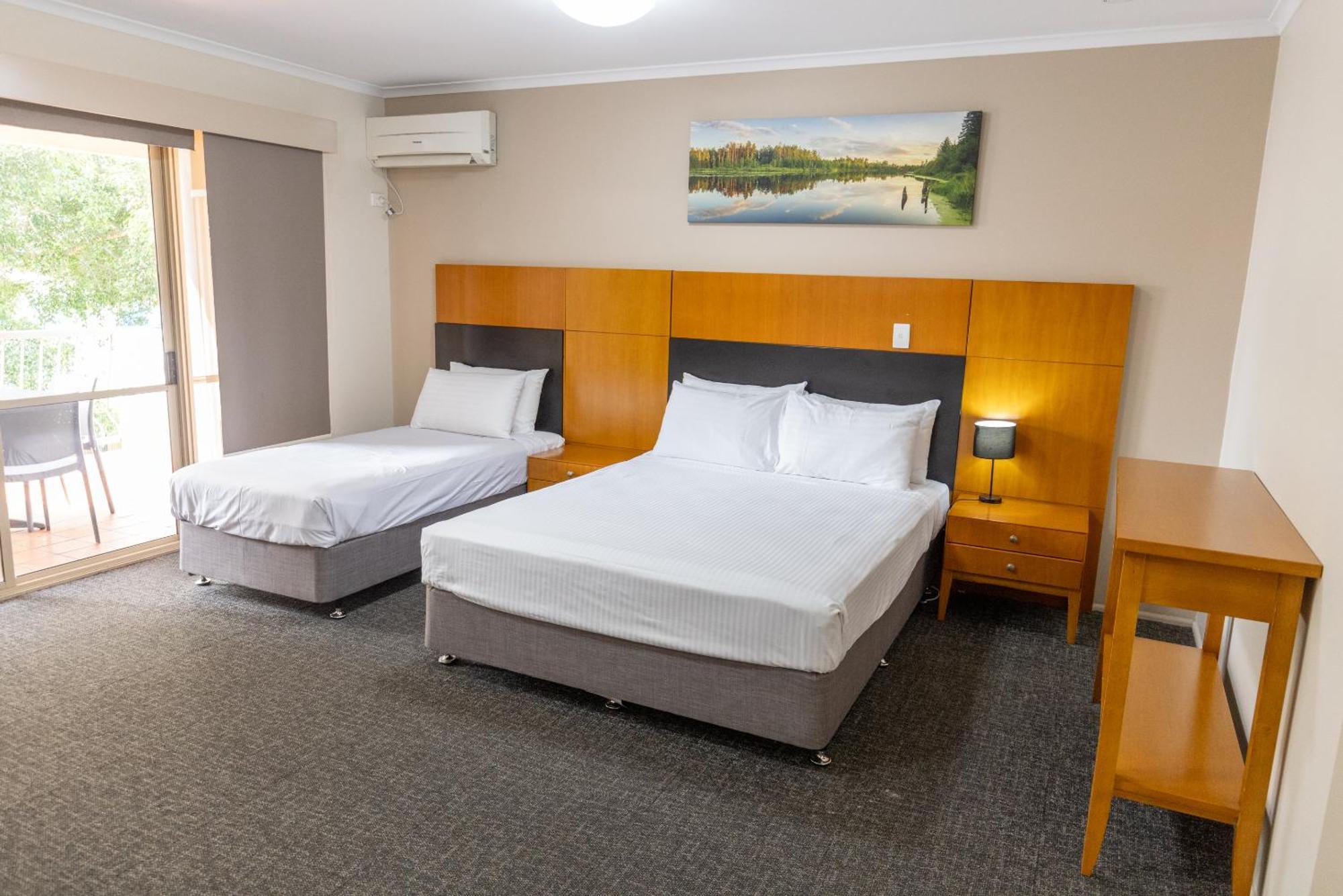 Sundowner Hotel Motel Caboolture Exterior foto